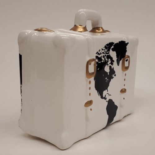 Spaarpot witte koffer met wereldkaart