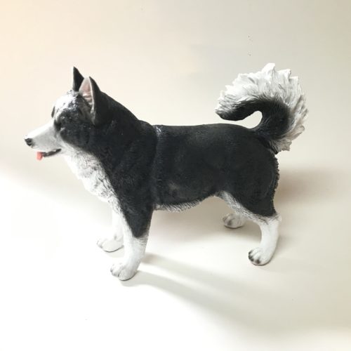 Beeldje hond Siberische Husky 25cm breed van Farmwood