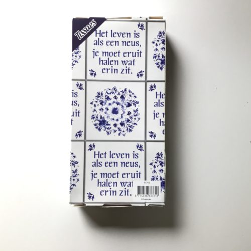 Doos met tissues met grappige tekst het leven is als een neus je moet eruit halen wat erin zit