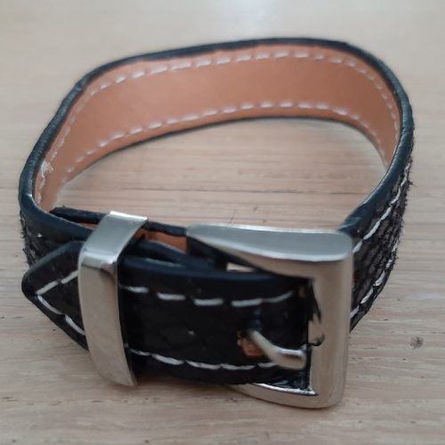 Armband riem zwart met zilverkleurige gesp