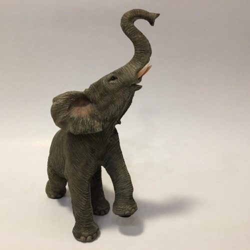 Beeldje levensechte olifant, staand op 3 poten