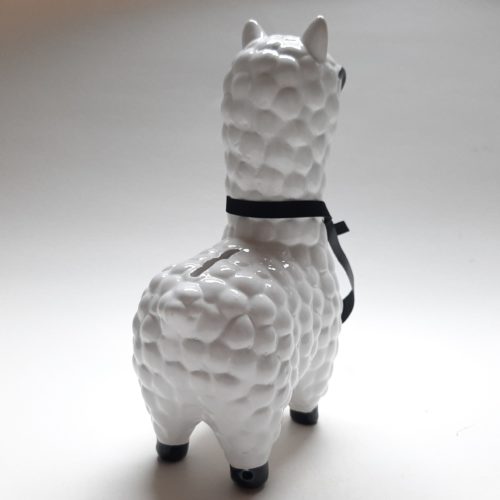 Spaarpot witte alpaca met zwarte strik en zonnebril