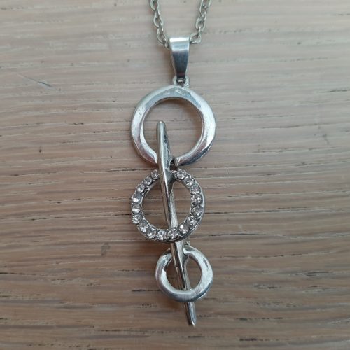 Zilverkleurige ketting met cirkels 48 cm