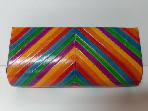 Fairtrade brillenkoker van leer in regenboog kleuren