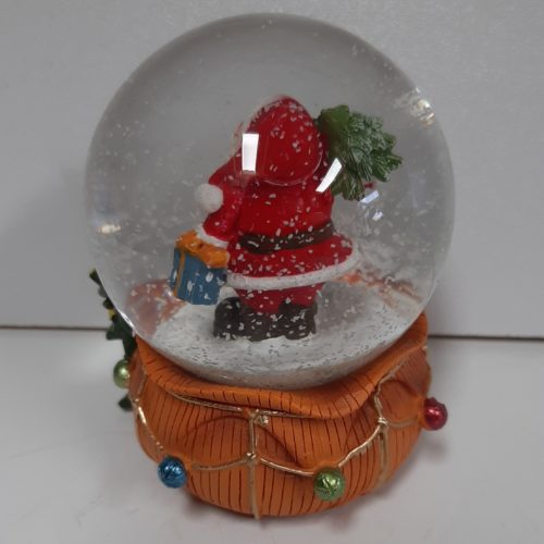 Sneeuwbol oranje gekleurde cadeauzak met kerstman 9cm hoog