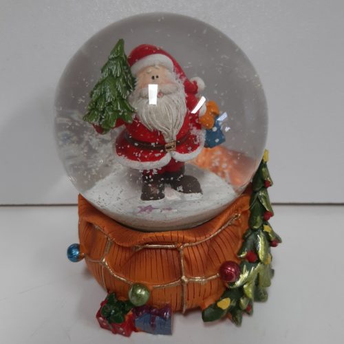 Sneeuwbol oranje gekleurde cadeauzak met kerstman 9cm hoog