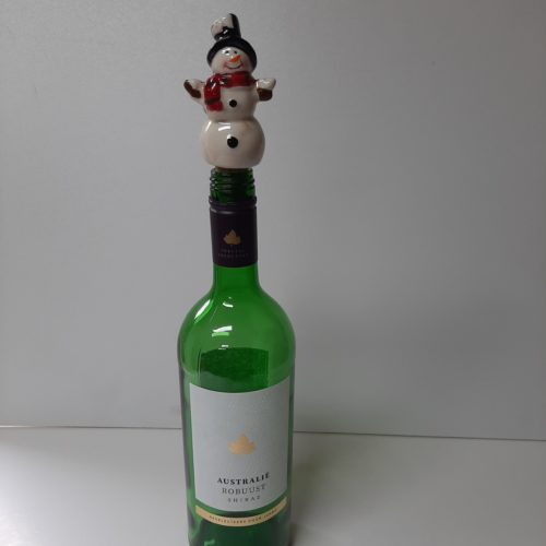 Wijnafsluiter, wijnstop, flessenstop Sneeuwpop met zwarte hoed