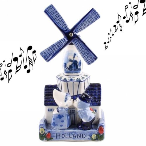 Delftsblauwe muziekdoos kussend paartje voor stellingmolen