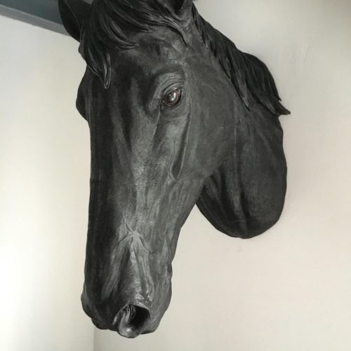 Paardenhoofd zwart, groot, voor wand bevestiging