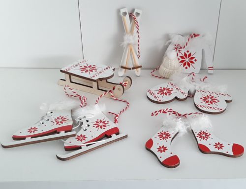 Kerstboomhangers set rood wit winter items slee ski's schaatsen